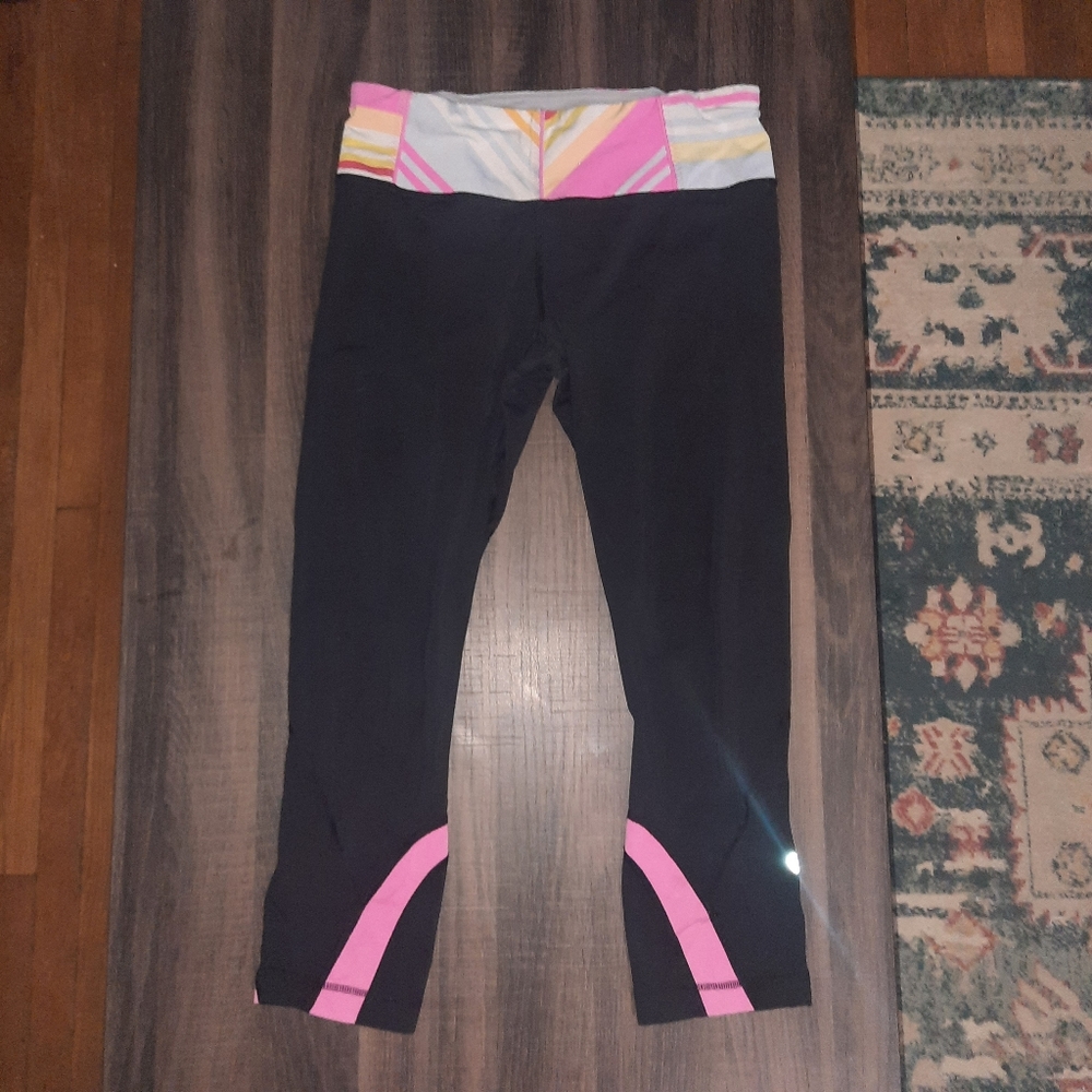 Lululemon athletica 3/4 leggings sz 4
